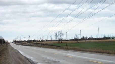 Wind storm takes out hydro poles, causing power outages Friday morning