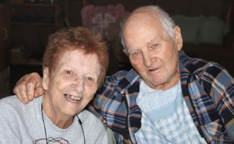 Tiverton couple celebrates 72nd wedding anniversary
