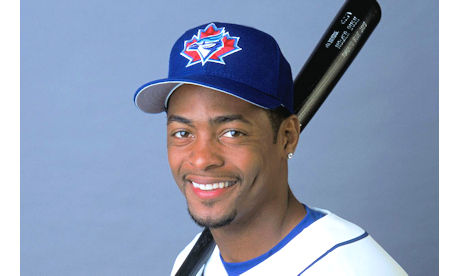 Former Toronto Blue Jay Homer Bush to lead minor baseball camps in Kincardine, Clinton