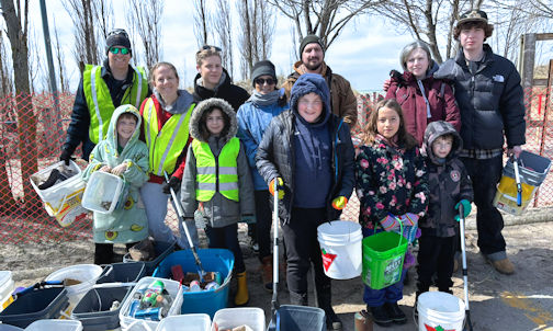​KEAN welcomes about 30 volunteers to help clean up Station Beach, Kincardine, Sunday afternoon