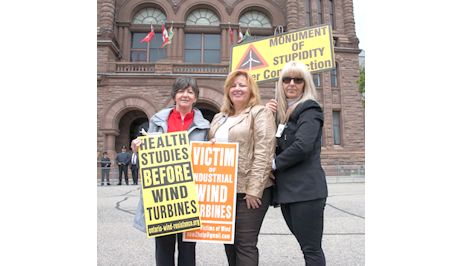 Huron-Bruce MPP joined by constituents at Hydro Rally at Queen's Park