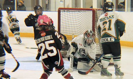 Ripley Novices advance to semi-finals after downing Zurich three games straight