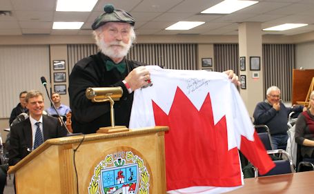 Davidson wants framed Paul Henderson sweater hanging in Davidson Centre