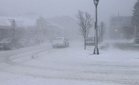 Snowstorm closes roads in Kincardine area Friday night