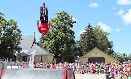 Great weather, great crowd Saturday at the Ripley Reunion