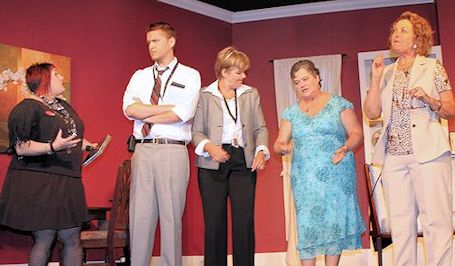 Actors shine in Kincardine Theatre Guild fast-paced murder mystery comedy